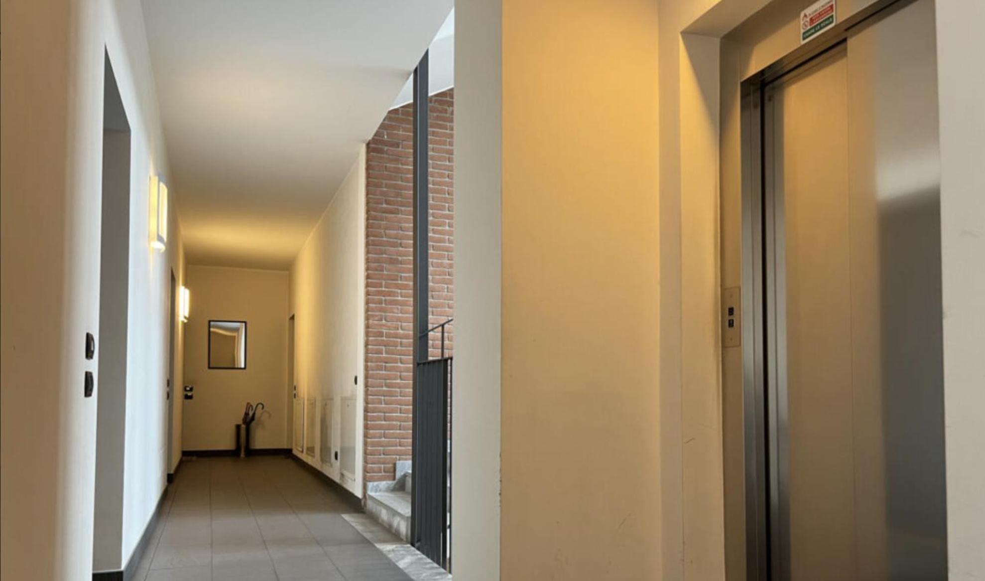 La Casa Di Charlie - Stazione Centrale Milan Bagian luar foto