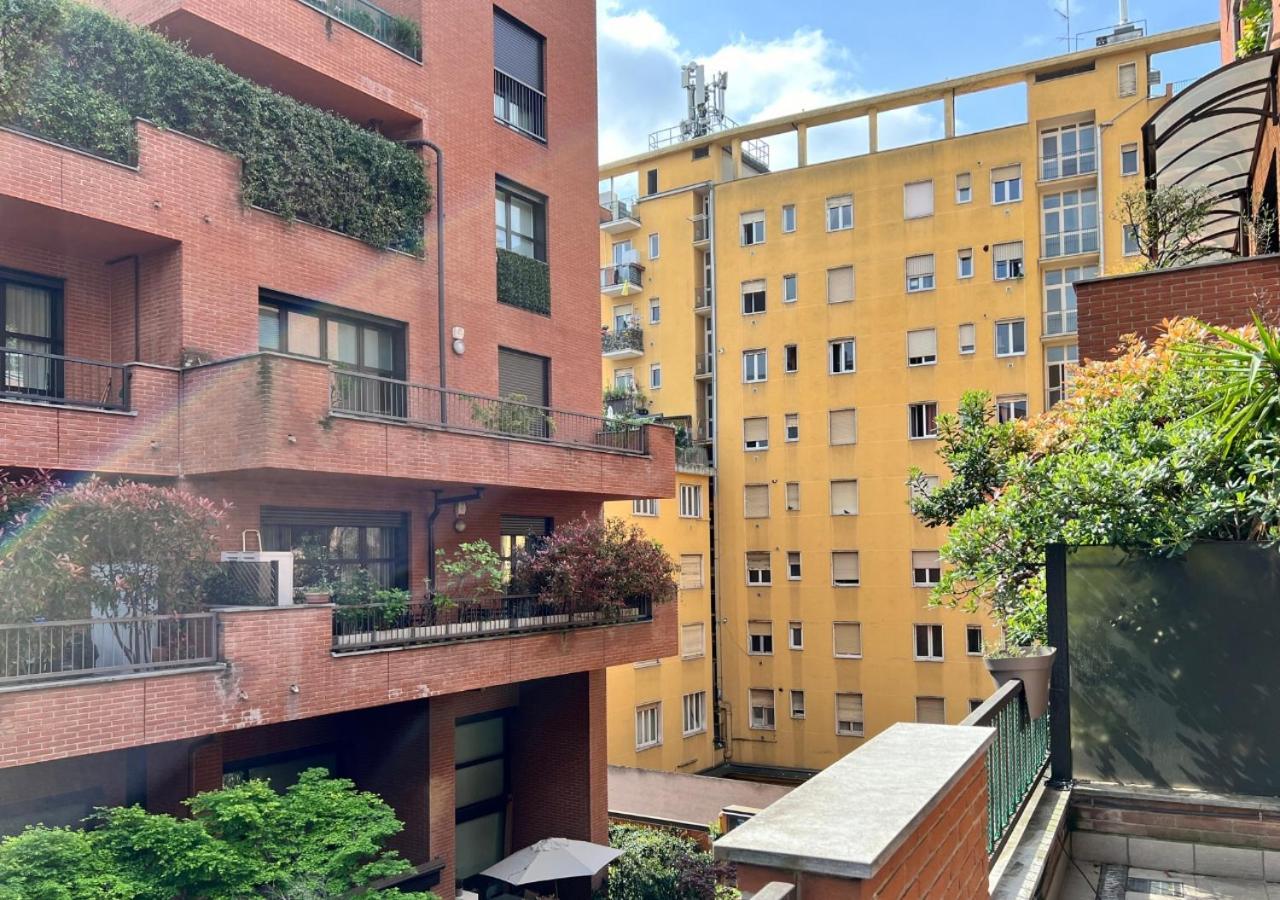 La Casa Di Charlie - Stazione Centrale Milan Bagian luar foto