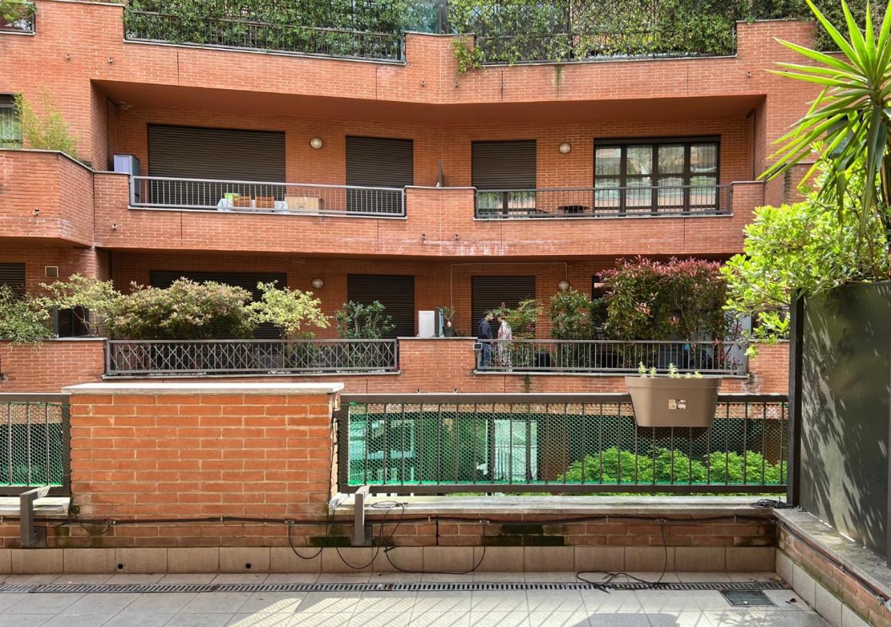La Casa Di Charlie - Stazione Centrale Milan Bagian luar foto